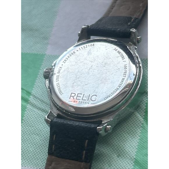 Relic Silver Tone Women’s Quartz Watch - Picture 5 of 9